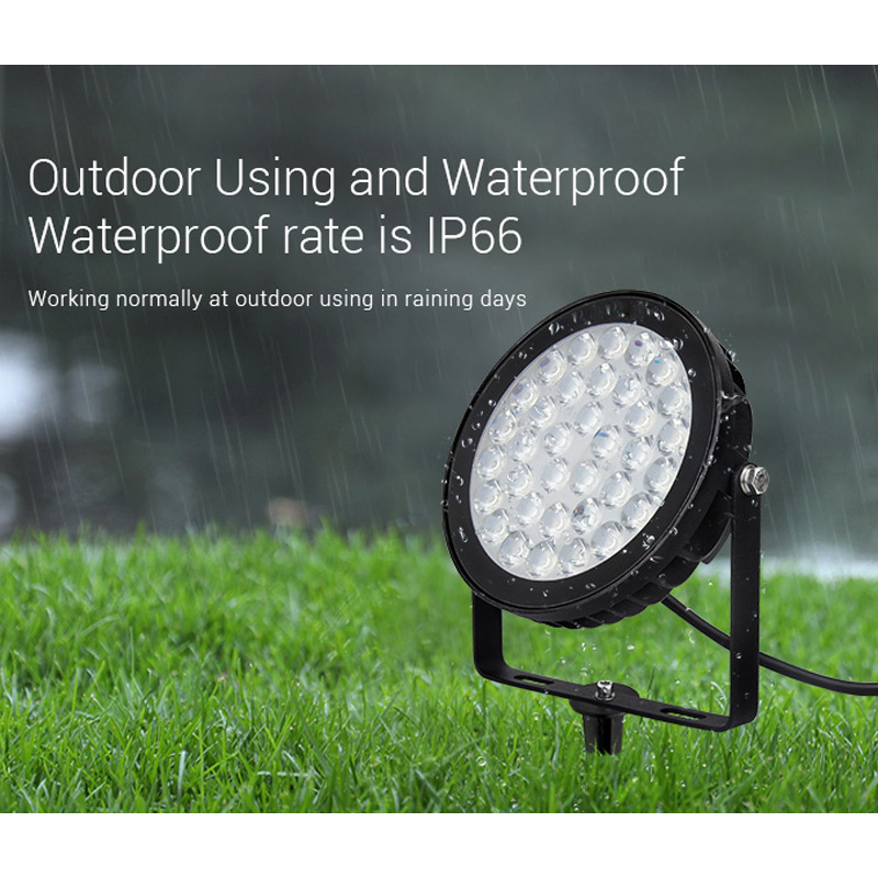 2100LM 25 ワット RGB CCT スマート屋外 L - Smart Garden Led Lights のレビューと価格